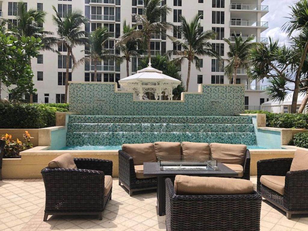 Singer Island Beach Resort And Spa, Located At The Palm Beach Resort Ривьера-Бич Экстерьер фото